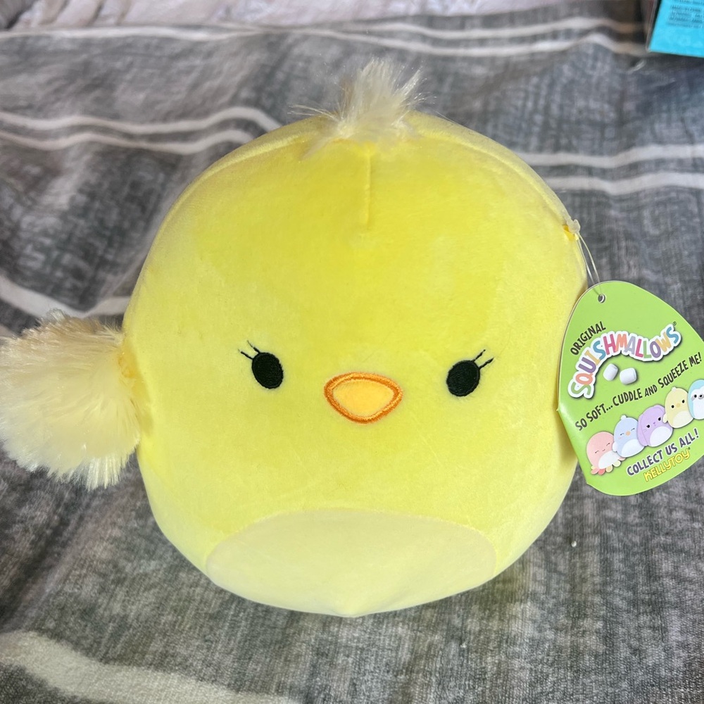 Aimee the chick Squishmallow 8 in